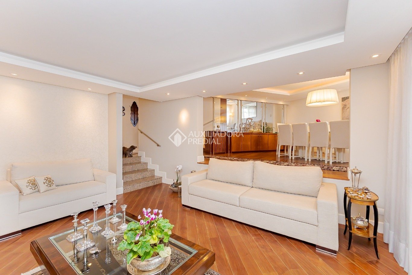 Apartamento com 3 quartos e 219m² à venda em Batel, Curitiba. (2 / 10)