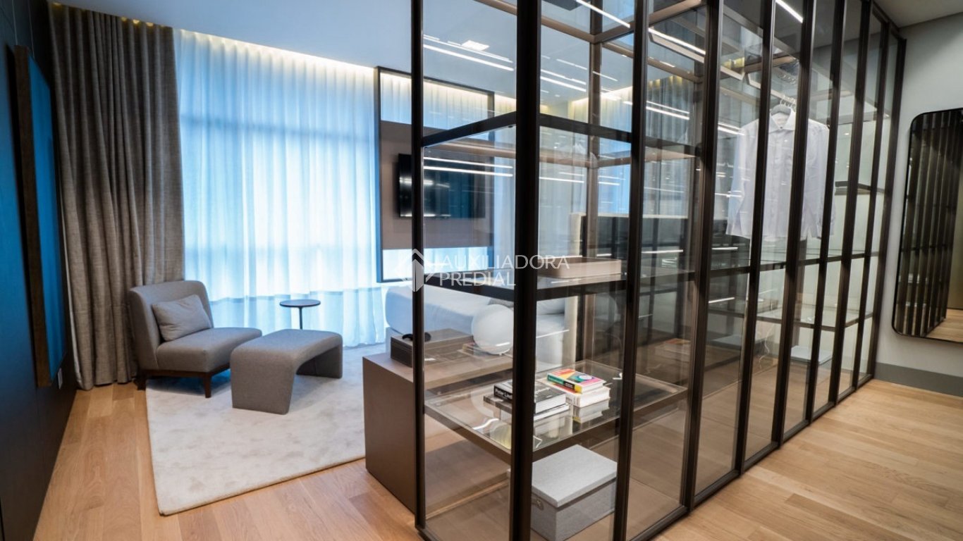 Apartamento com 3 quartos e 190m² à venda em Cabral, Curitiba. (1 / 10)