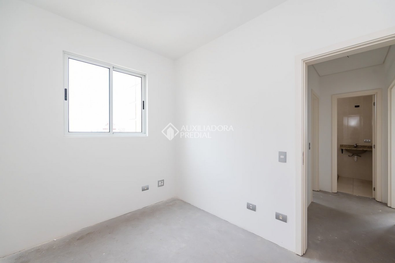 Apartamento com 2 quartos e 98m² à venda em Alto da Glória, Curitiba. (3 / 10)