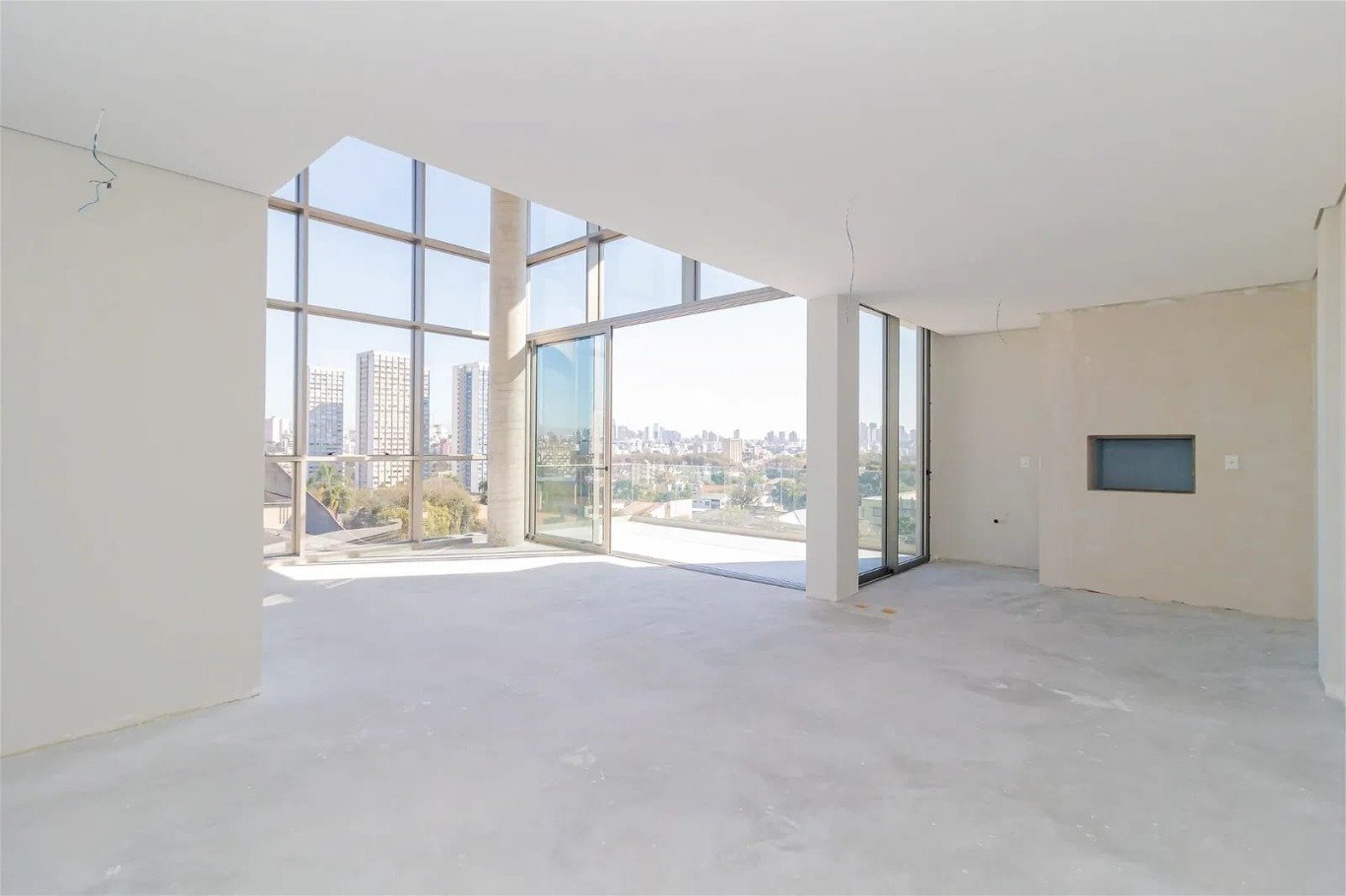 Apartamento com 4 quartos e 245m² à venda em CRISTO REI, Curitiba. (3 / 10)