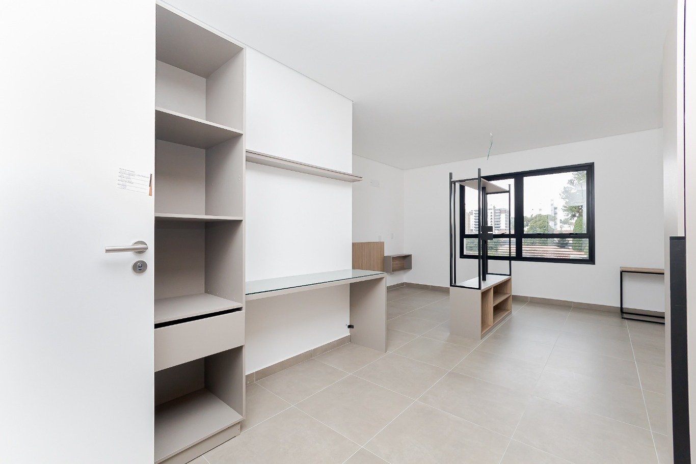 Studio com 1 quarto e 31m² à venda em Cristo Rei, Curitiba. (2 / 10)