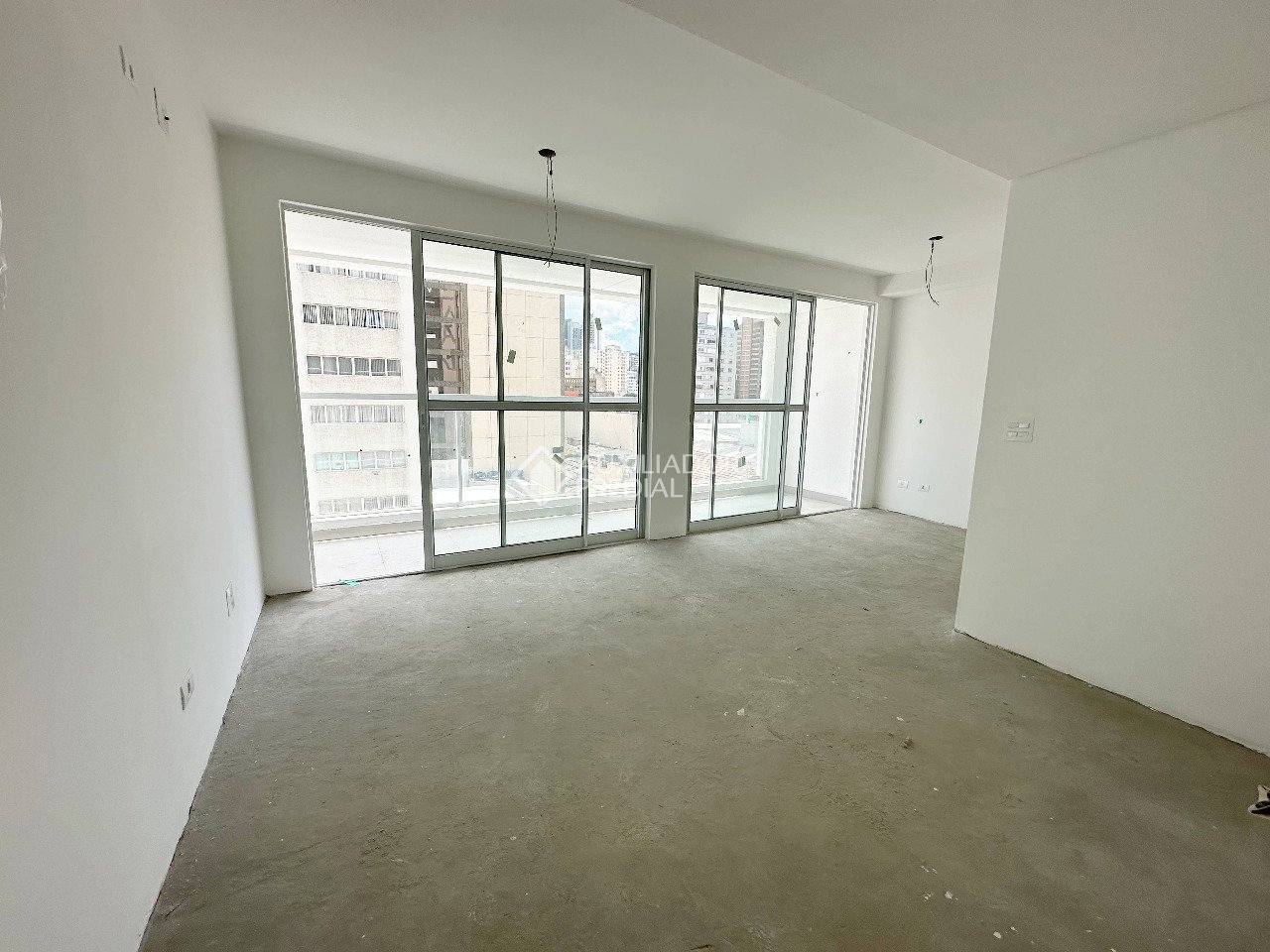 Apartamento com 1 quarto e 34m² à venda em Centro, Curitiba. (3 / 10)