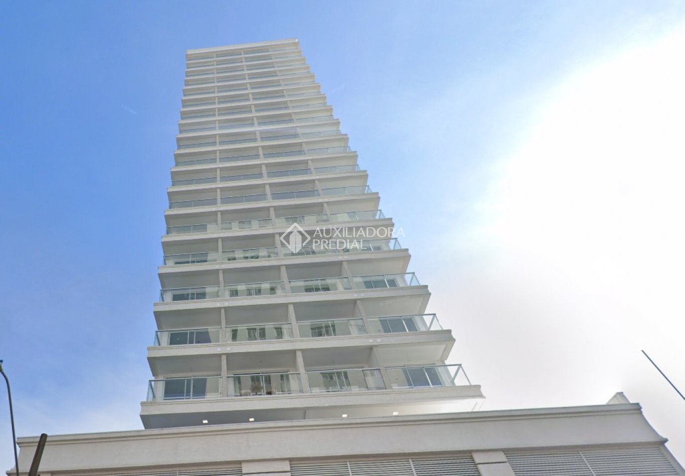Apartamento com 1 quarto e 34m² à venda em Centro, Curitiba. (2 / 10)