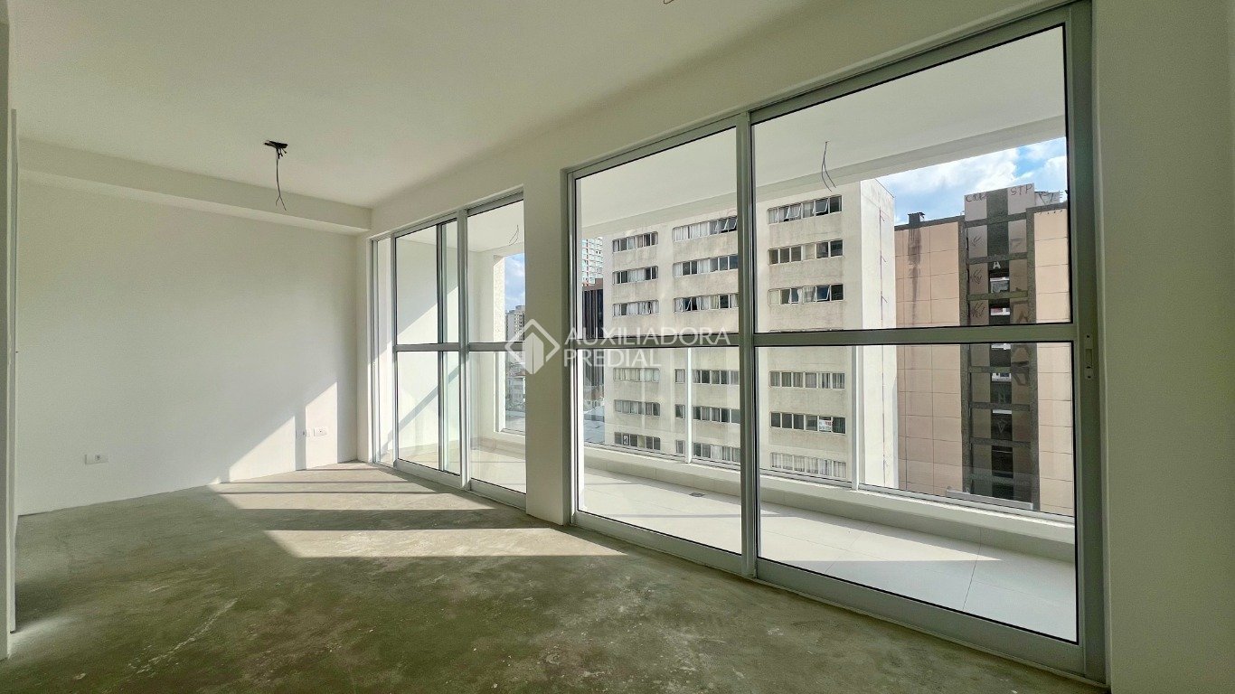 Studio com 1 quarto e 34m² à venda em Centro, Curitiba. (3 / 10)