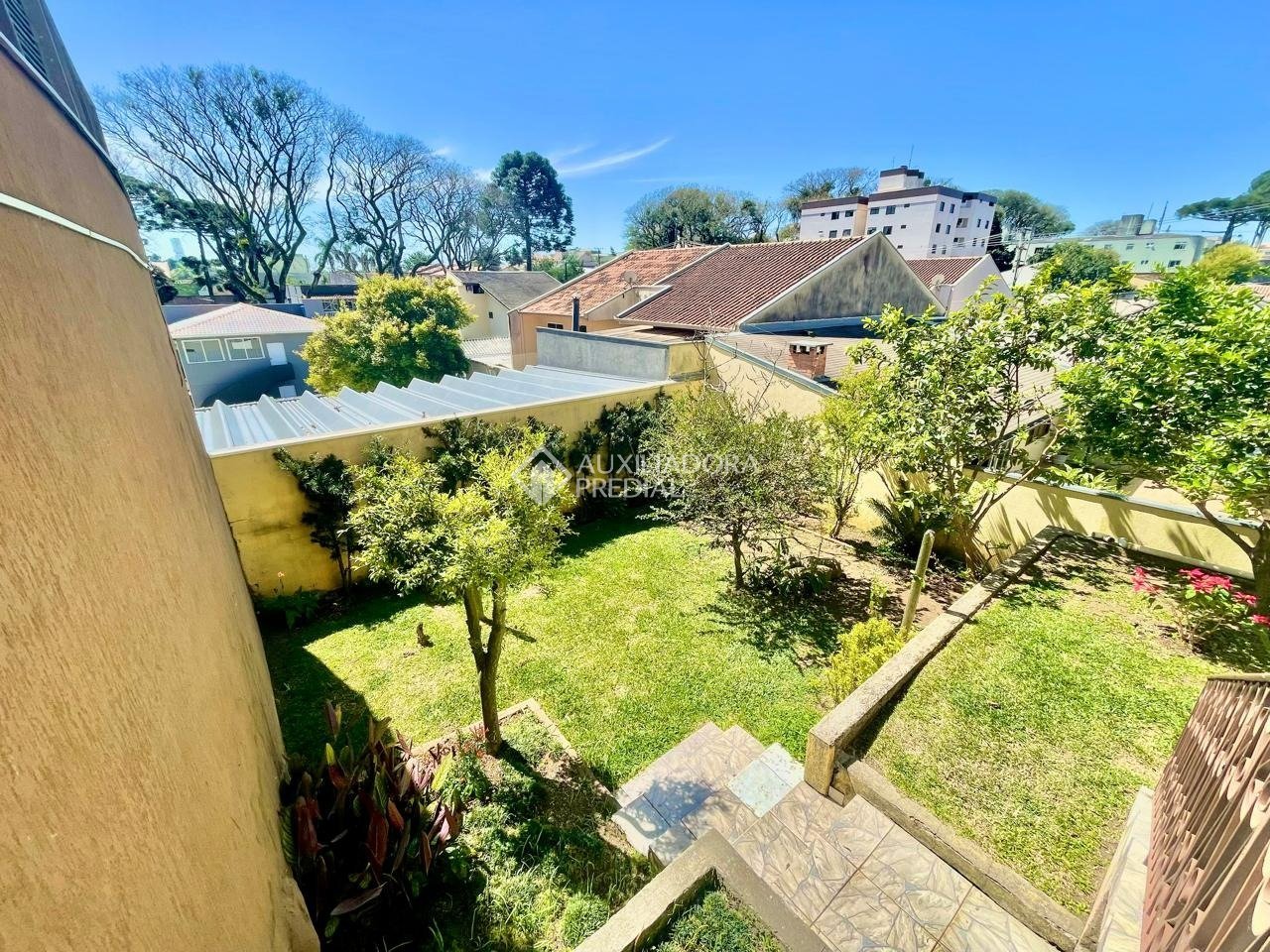 Casa com 3 quartos e 381m² à venda em Santa Quitéria, Curitiba. (3 / 10)