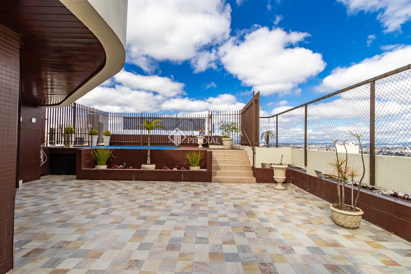 Cobertura com 3 quartos e 302m² à venda em Água Verde, Curitiba. (1 / 10)