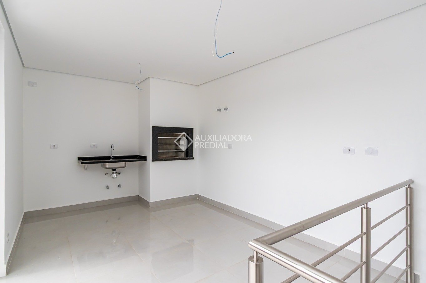 Sobrado com 3 quartos e 153m² à venda em Pilarzinho, Curitiba. (1 / 10)