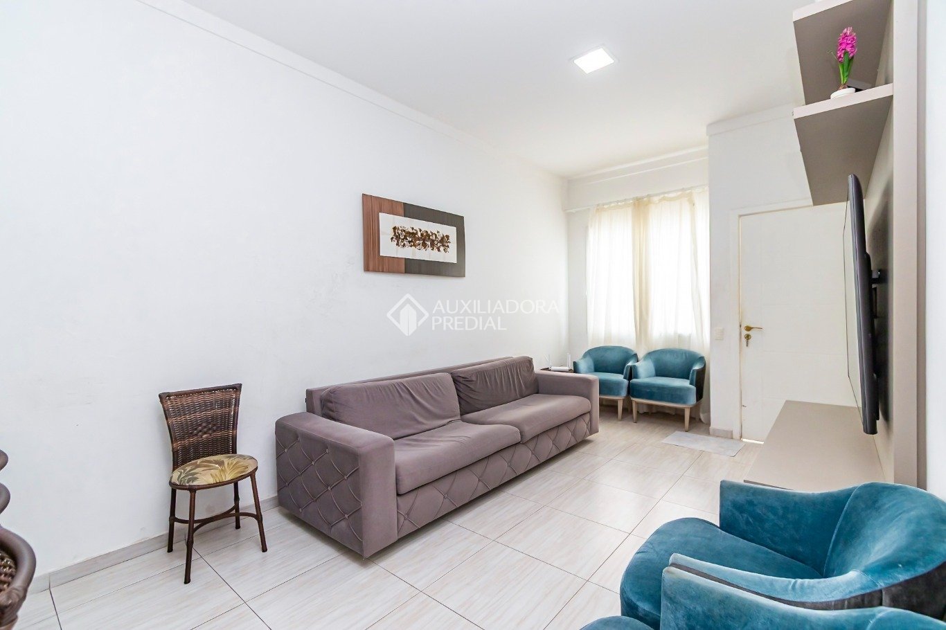Casa com 4 quartos e 170m² à venda em Xaxim, Curitiba. (3 / 10)
