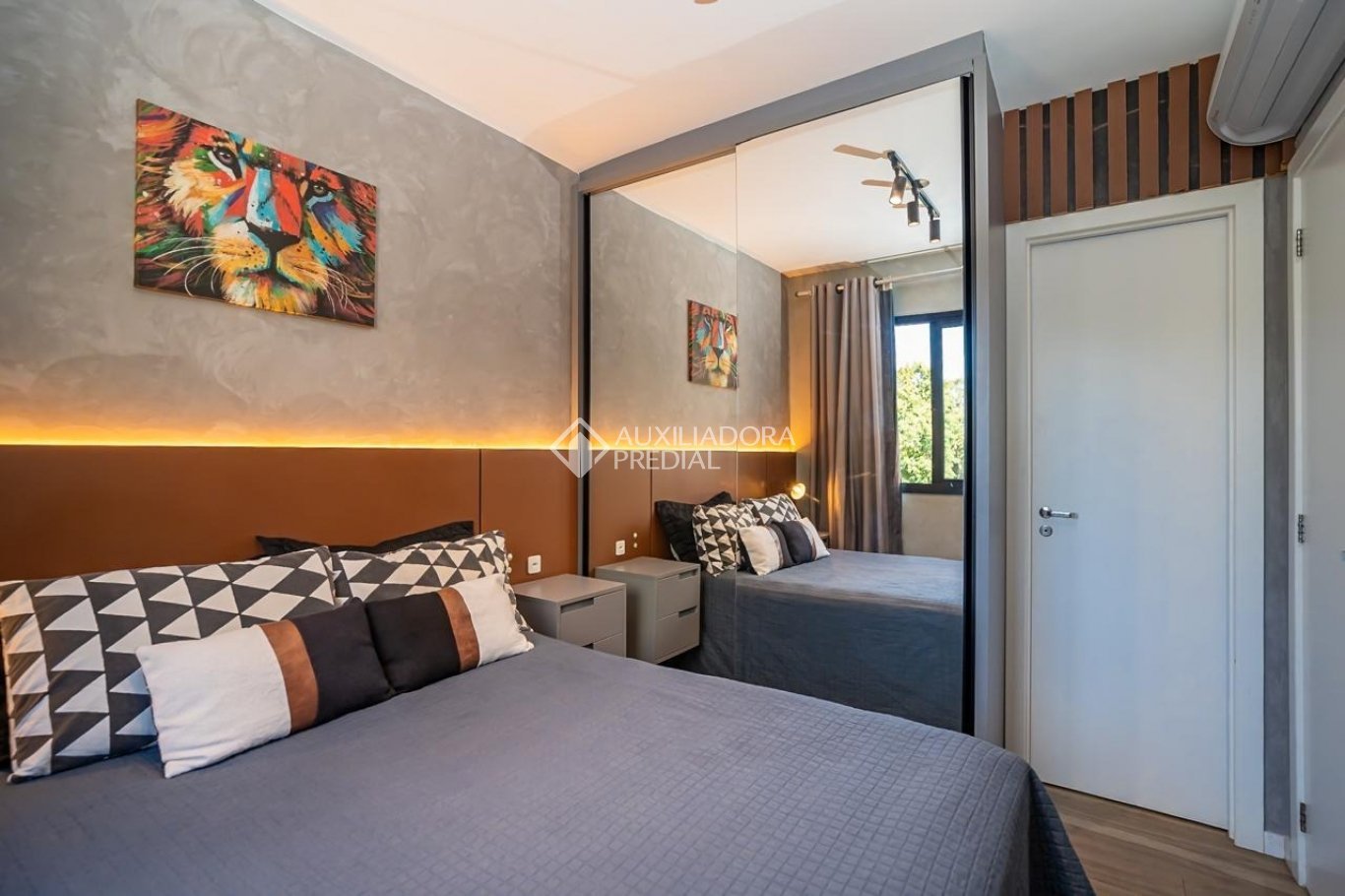 Apartamento com 1 quarto e 26m² à venda em Mercês, Curitiba. (2 / 10)