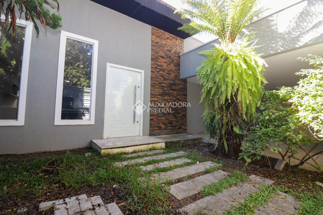 Casa com 3 quartos e 255m² à venda em Boqueirão, Curitiba. (2 / 10)