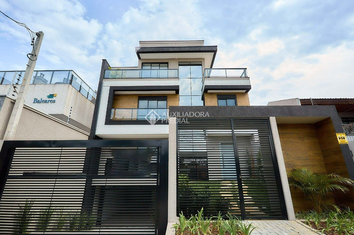 Sobrado com 3 quartos e 222m² à venda em Juvevê, Curitiba. (2 / 10)