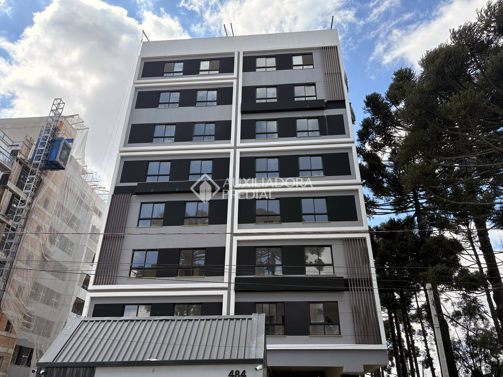 Apartamento com 3 quartos e 70m² à venda em Novo Mundo, Curitiba. (1 / 10)