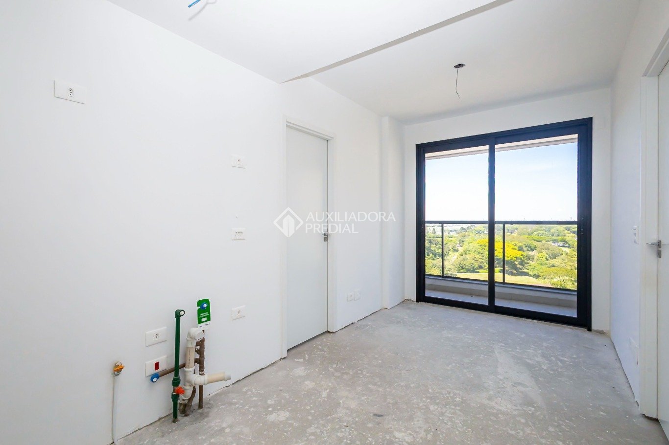 Apartamento com 2 quartos e 47m² à venda em Cristo Rei, Curitiba. (2 / 10)