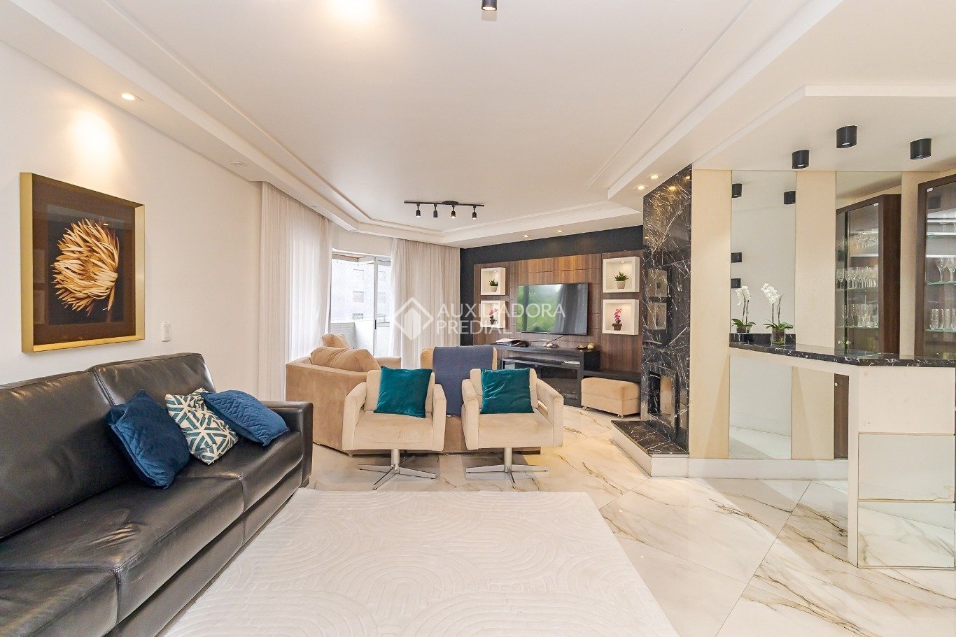 Apartamento com 4 quartos e 177m² à venda em Batel, Curitiba. (2 / 10)