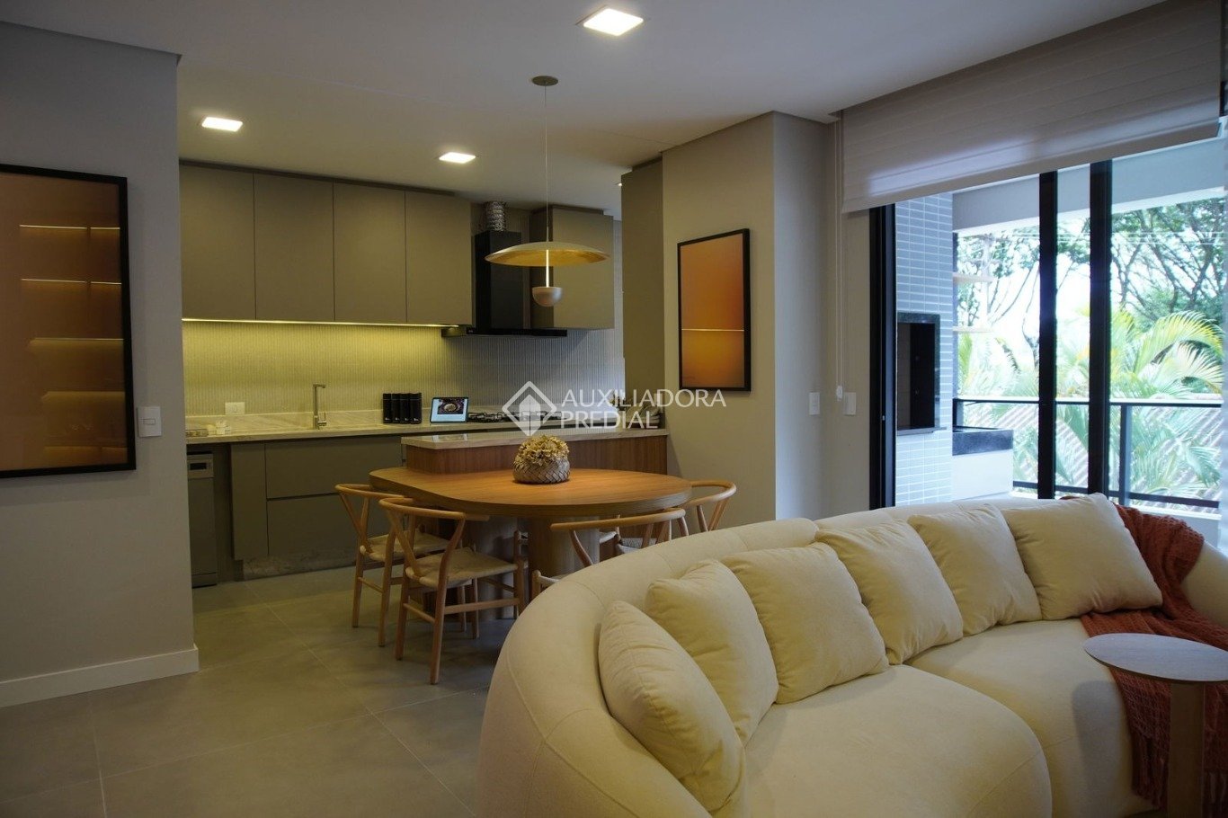 Apartamento com 3 quartos e 116m² à venda em ALTO DA XV, Curitiba. (3 / 10)