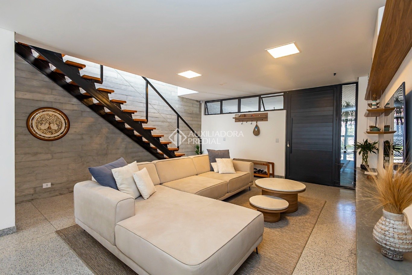 Sobrado com 3 quartos e 174m² à venda em Água Verde, Curitiba. (3 / 10)