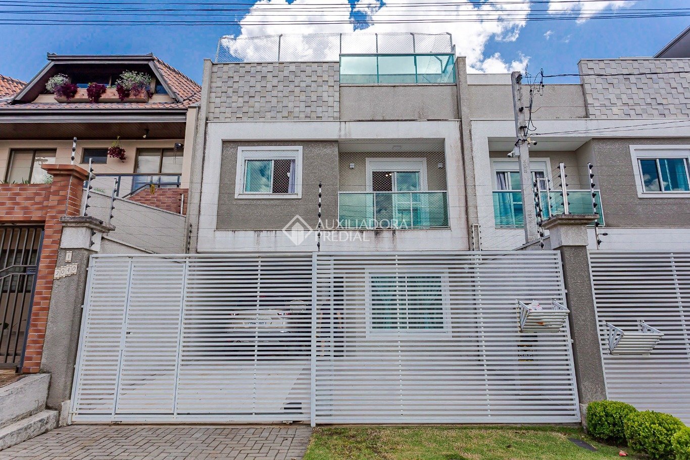 Sobrado com 3 quartos e 126m² à venda em Boqueirão, Curitiba. (1 / 10)