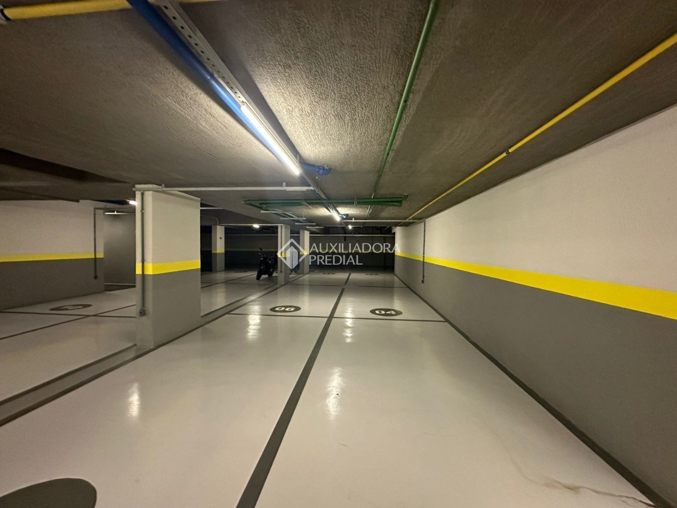 Apartamento com 3 quartos e 187m² à venda em Batel, Curitiba. (3 / 10)