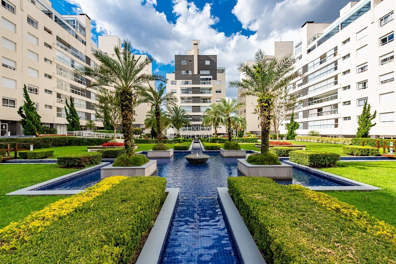 Apartamento com 4 quartos e 193m² à venda em Água Verde, Curitiba. (1 / 10)