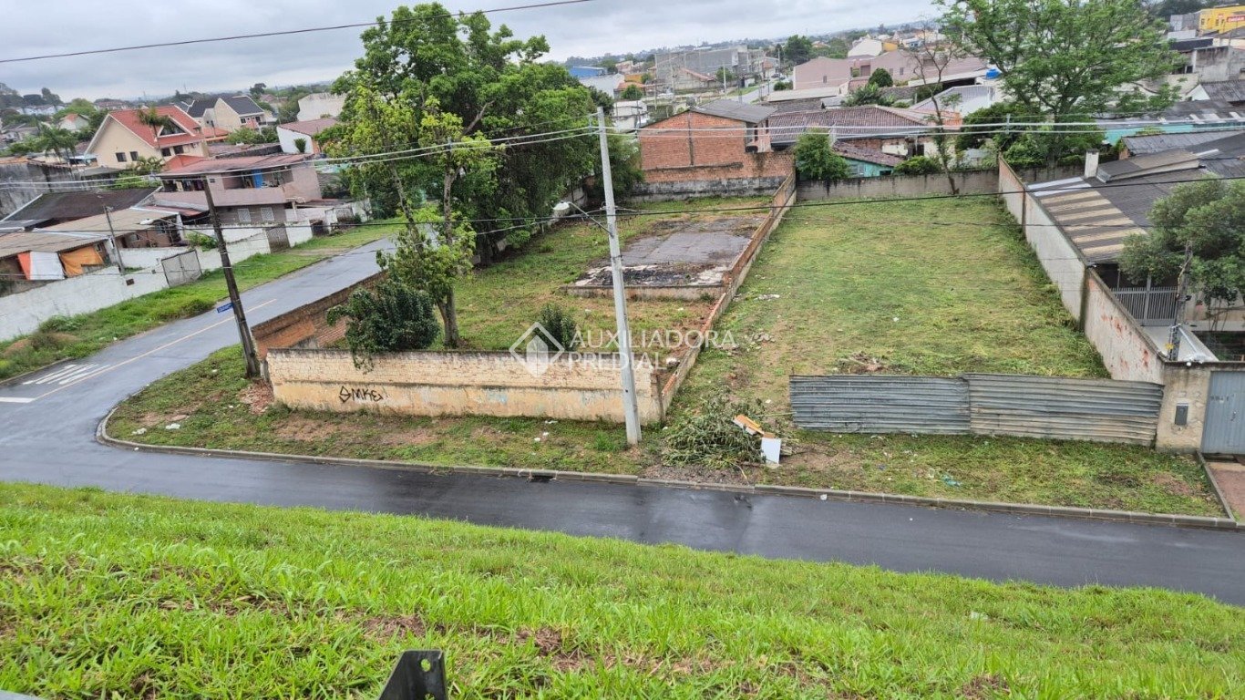 Terreno à venda em Cajuru, Curitiba. (2 / 5)