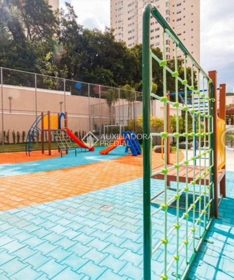 Apartamento com 4 quartos e 255m² à venda em Mossunguê, Curitiba. (2 / 10)