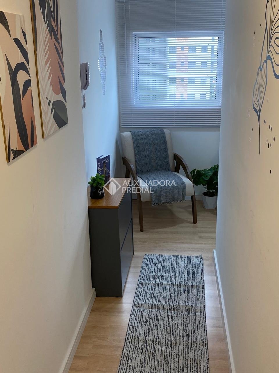 Studio com 1 quarto e 27m² à venda em Centro, Curitiba. (2 / 10)
