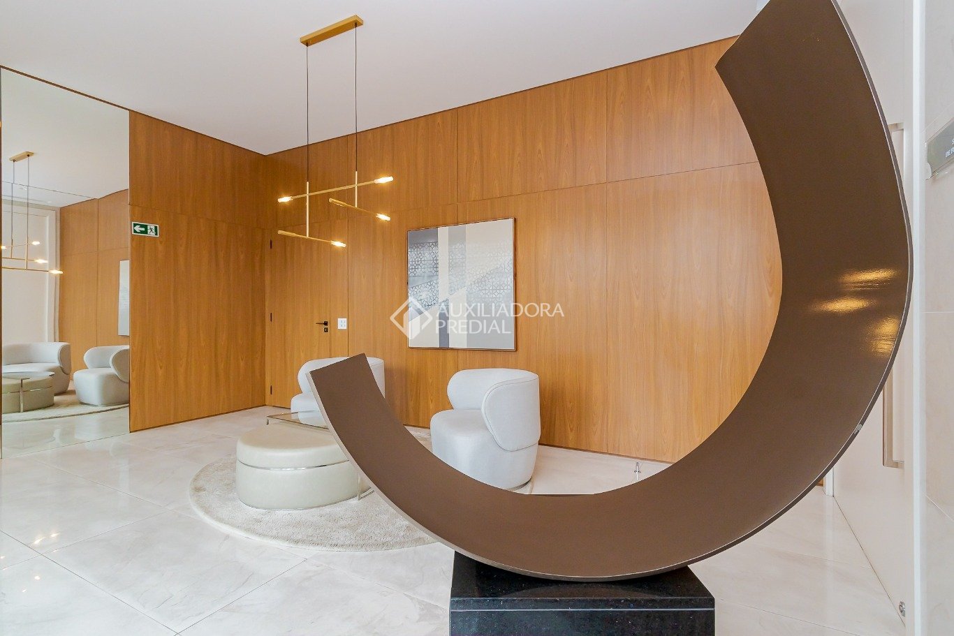 Apartamento com 3 quartos e 160m² à venda em Mossunguê, Curitiba. (2 / 10)