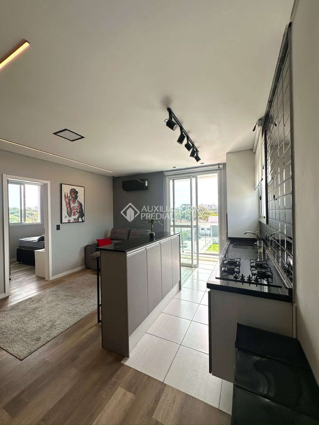 Apartamento com 1 quarto e 40m² à venda em Santa Quitéria, Curitiba. (2 / 10)