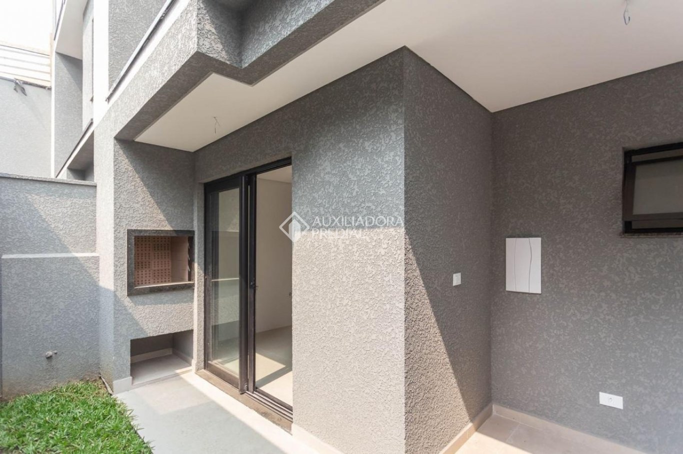 Sobrado com 3 quartos e 110m² à venda em Pilarzinho, Curitiba. (2 / 10)