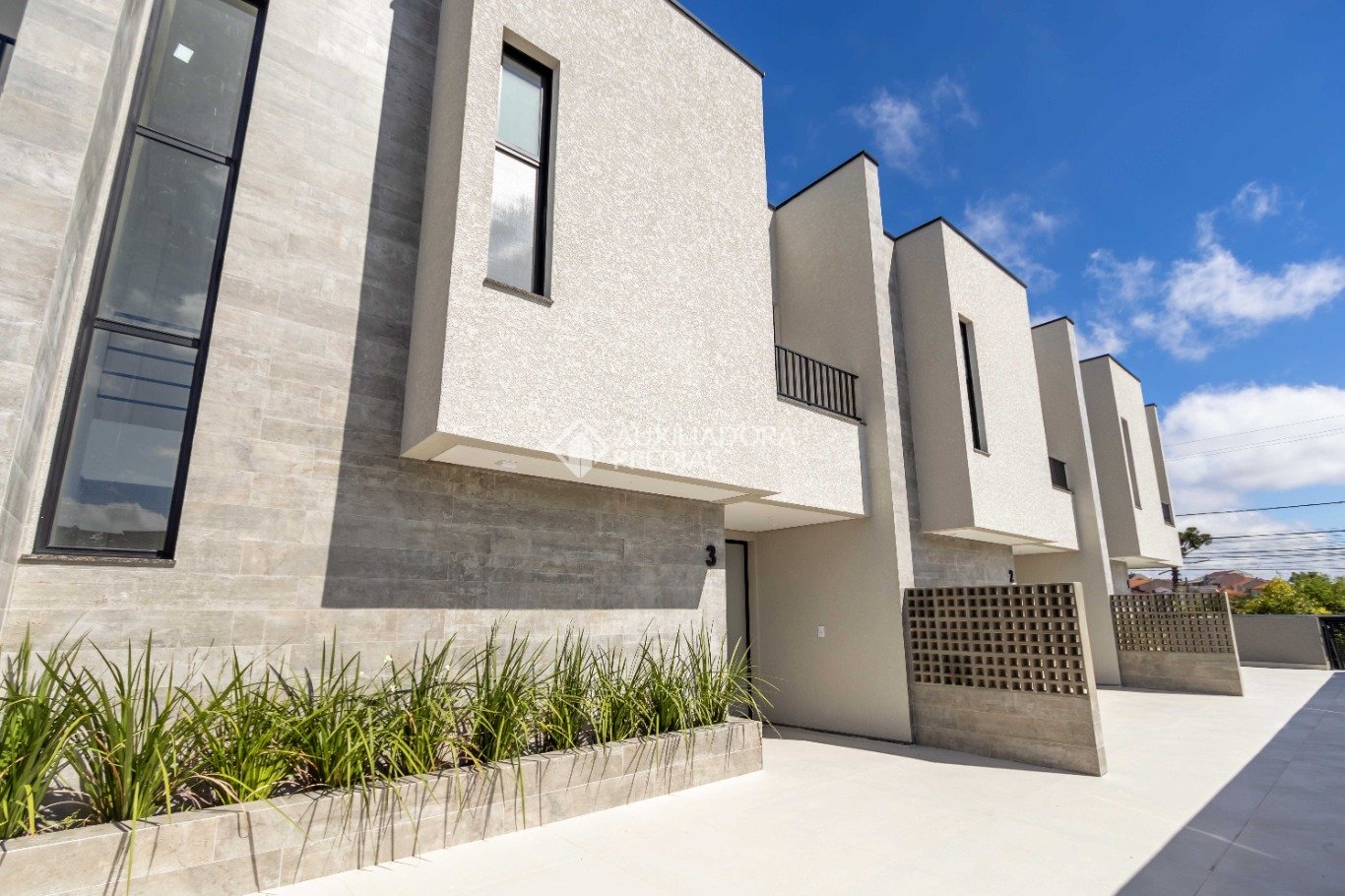 Sobrado com 3 quartos e 142m² à venda em São Braz, Curitiba. (2 / 10)