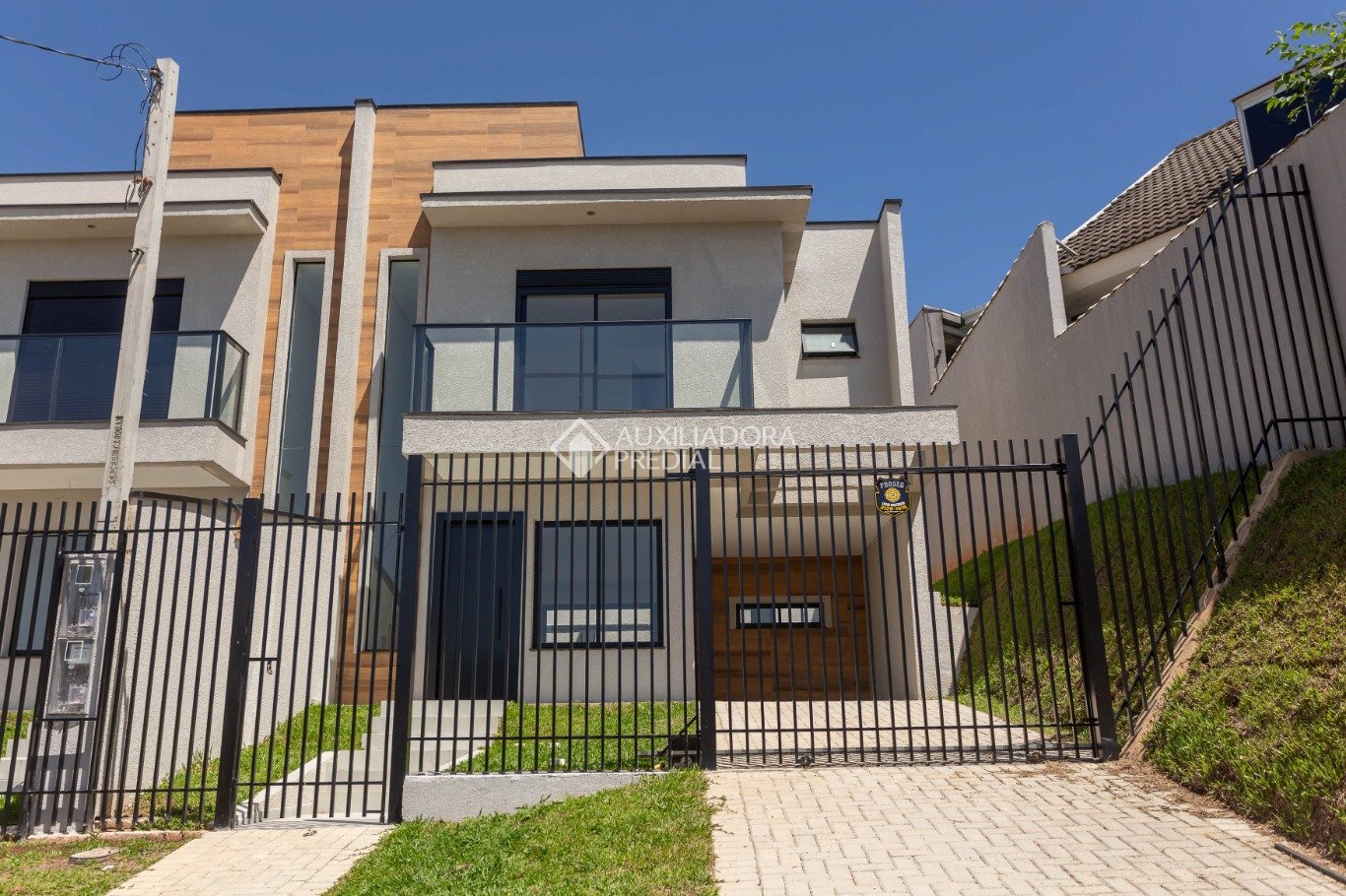 Sobrado com 3 quartos e 104m² à venda em Atuba, Curitiba. (2 / 10)