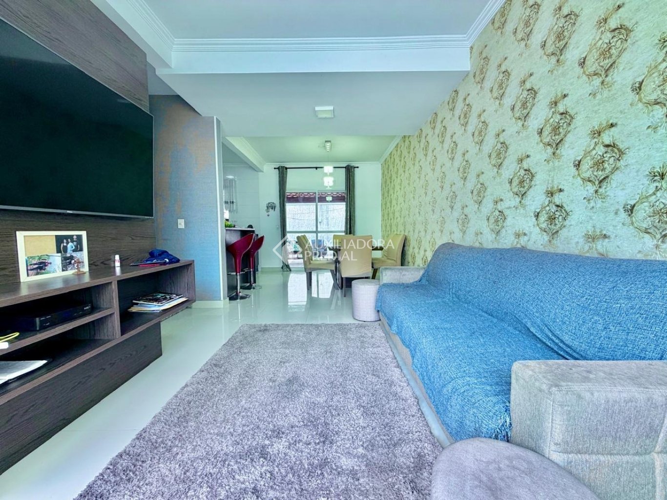 Sobrado com 3 quartos e 90m² à venda em Abranches, Curitiba. (1 / 10)