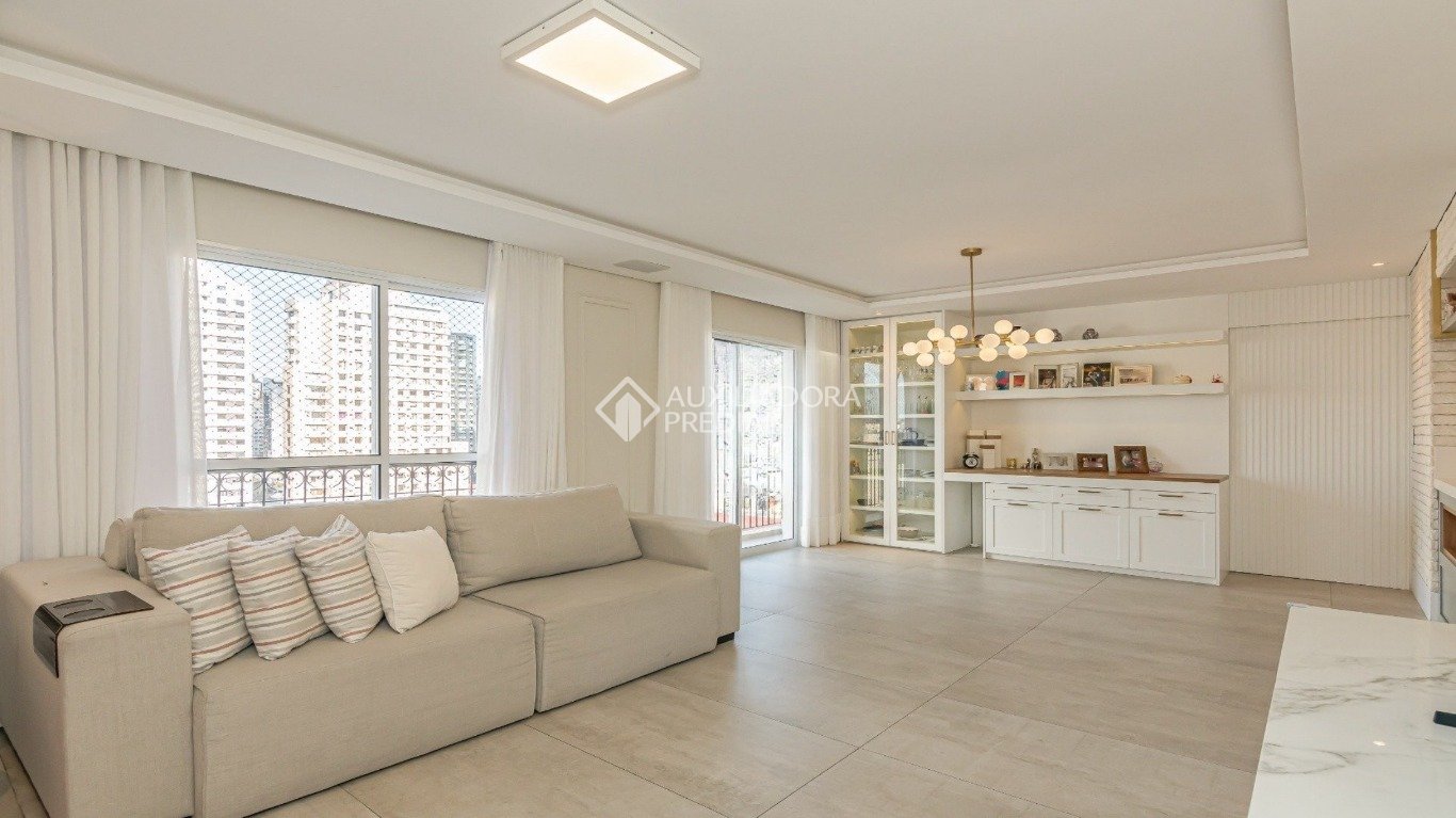 Apartamento com 3 quartos e 124m² à venda em Batel, Curitiba. (2 / 10)