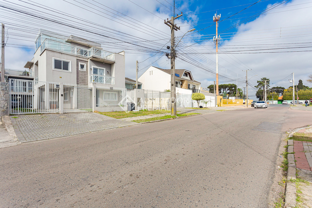 Casa em Condomínio com 3 quartos e 121m² à venda em Xaxim, Curitiba. (2 / 10)