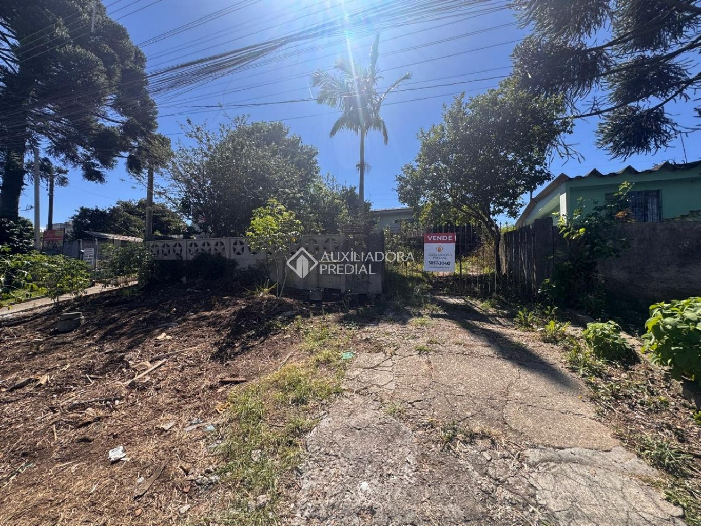 Terreno à venda em Pinheirinho, Curitiba. (2 / 5)