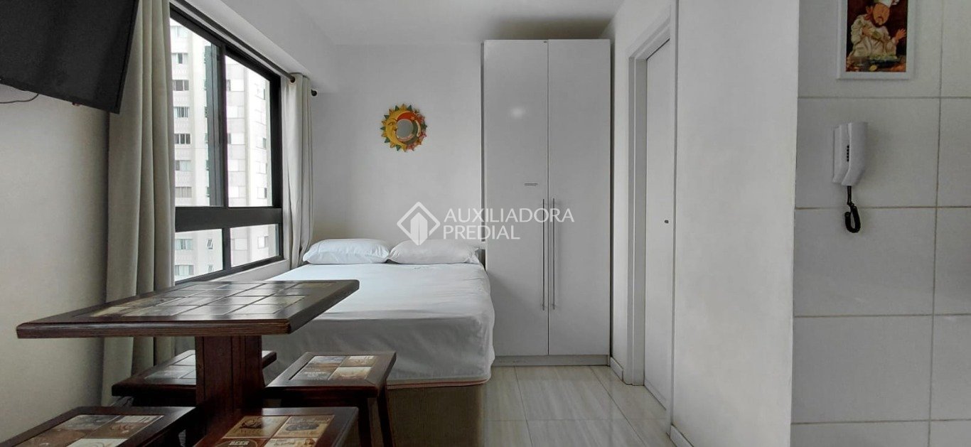 Studio com 1 quarto e 22m² à venda em Centro, Curitiba. (3 / 10)