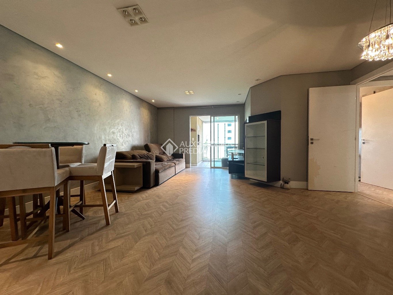 Apartamento com 3 quartos e 105m² à venda em Champagnat, Curitiba. (3 / 10)