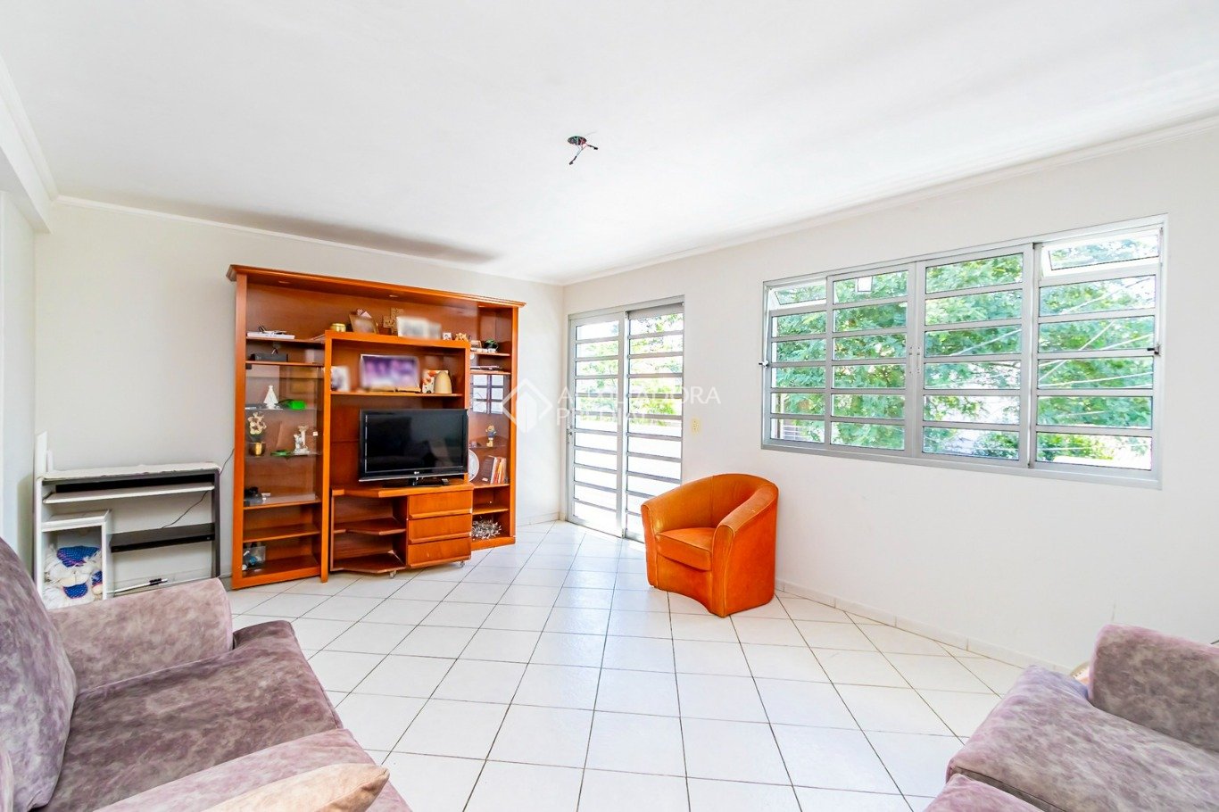 Casa com 3 quartos e 346m² à venda em Novo Mundo, Curitiba. (2 / 10)
