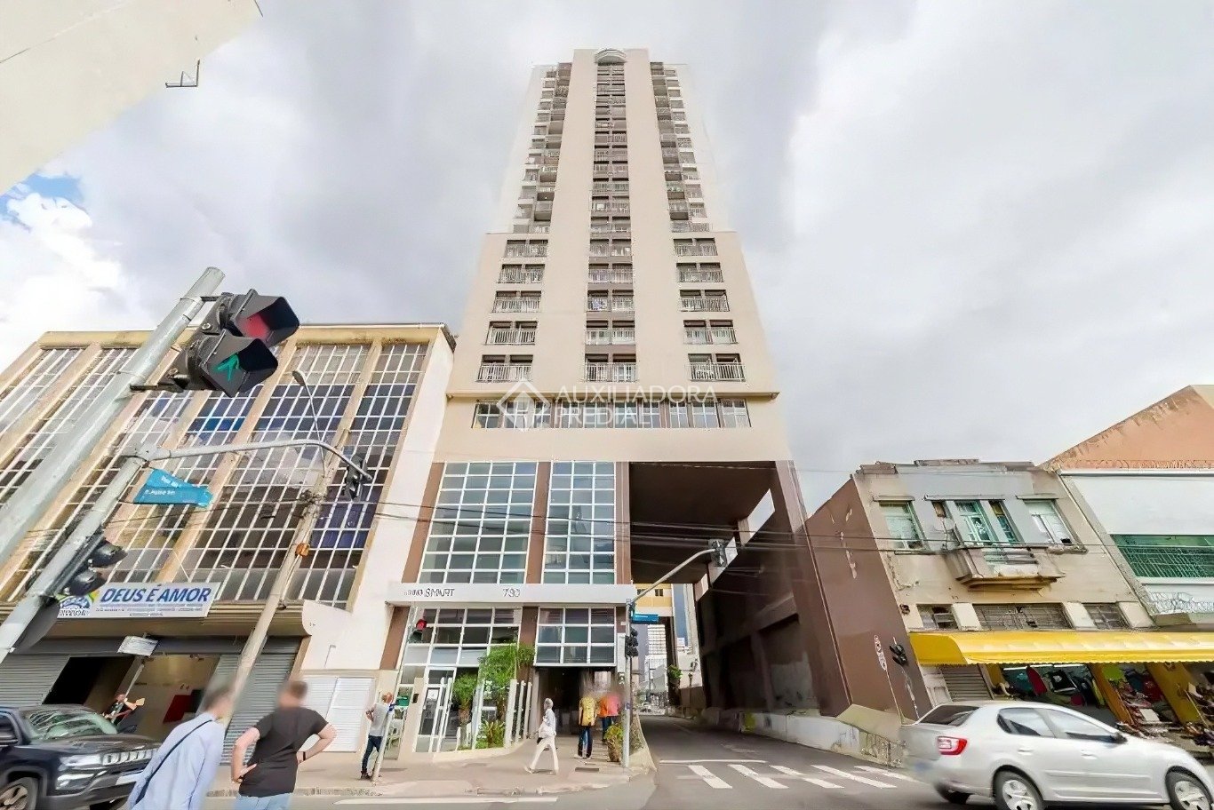 Studio com 1 quarto e 27m² à venda em Centro, Curitiba. (2 / 10)