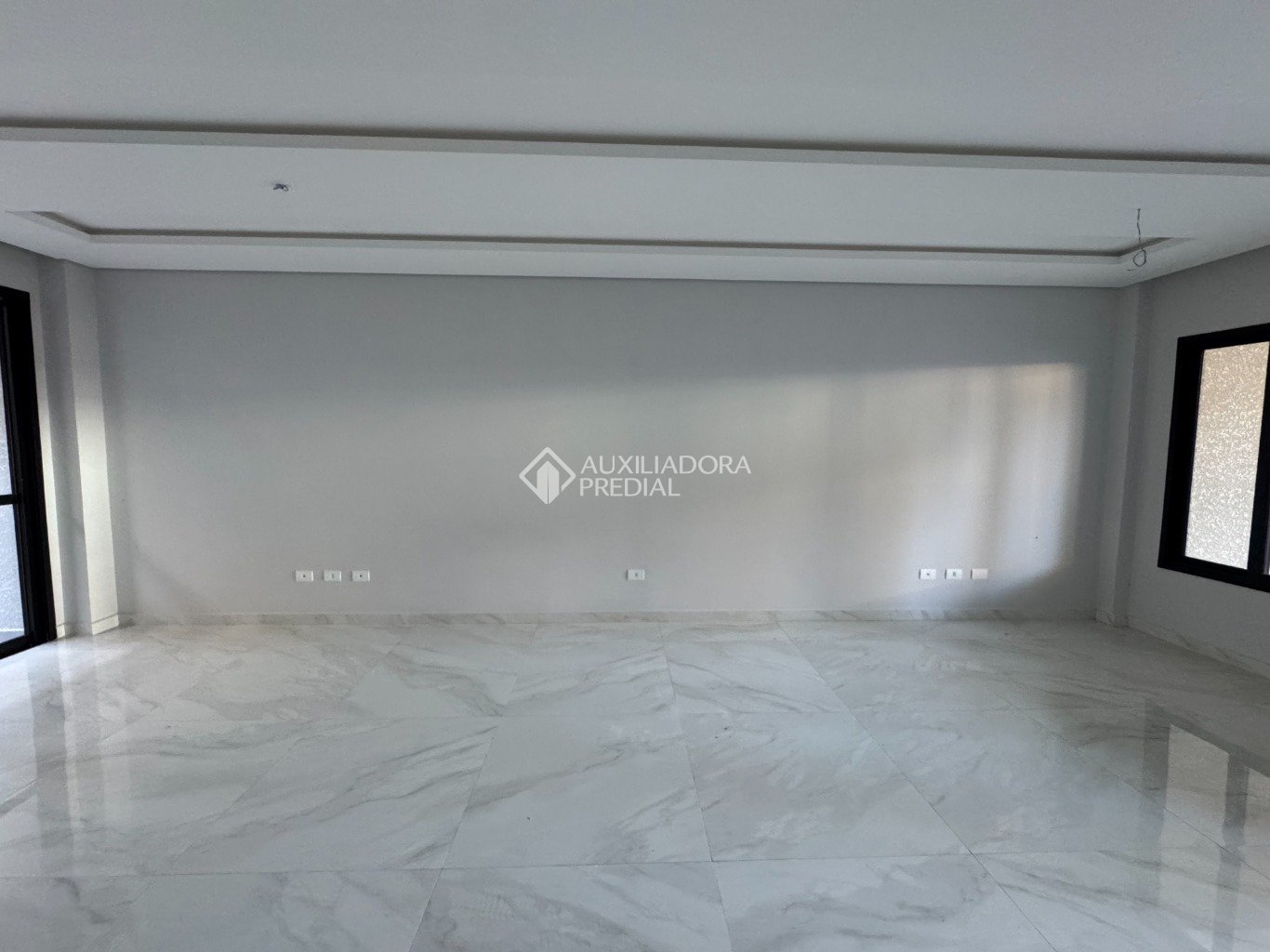 Sobrado com 3 quartos e 158m² à venda em Água Verde, Curitiba. (3 / 10)