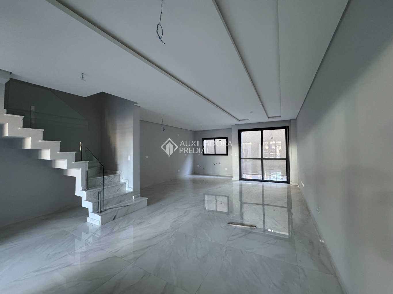 Sobrado com 3 quartos e 158m² à venda em Água Verde, Curitiba. (2 / 10)
