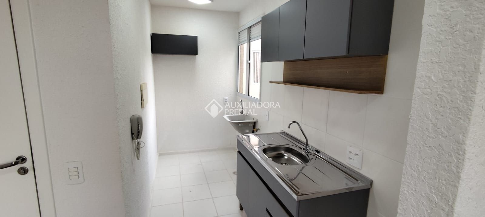 Apartamento com 2 quartos e 39m² à venda em Umbará, Curitiba. (1 / 10)