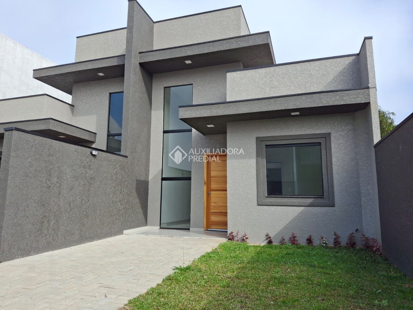 Casa em Condomínio com 3 quartos e 56m² à venda em Sítio Cercado, Curitiba. (1 / 10)
