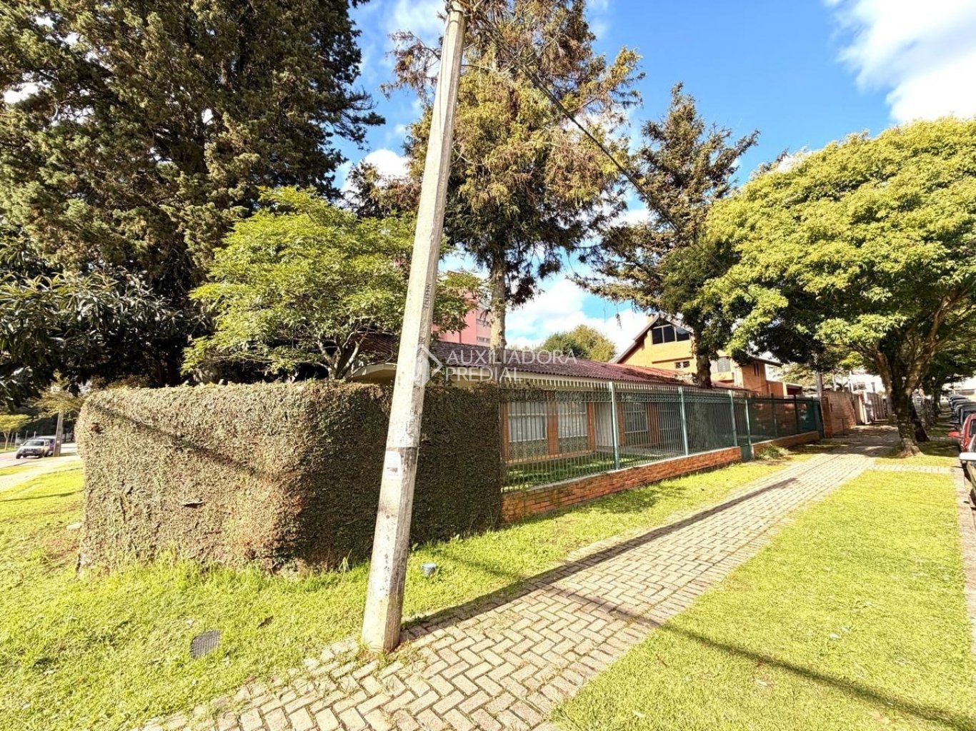 Terreno à venda em Bacacheri, Curitiba. (2 / 10)