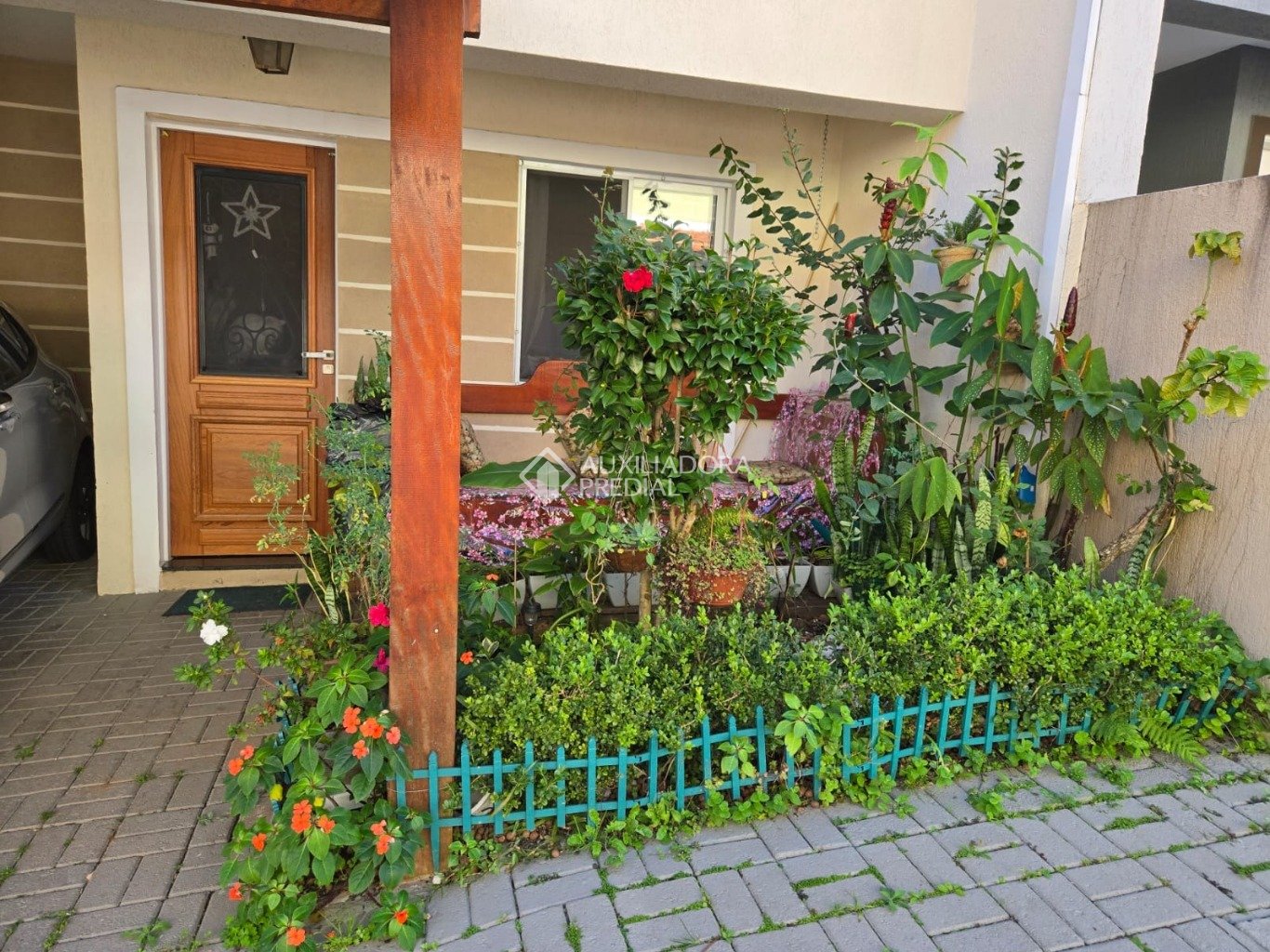 Sobrado com 3 quartos e 87m² à venda em Santa Cândida, Curitiba. (2 / 10)