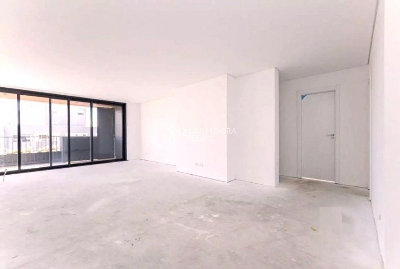 Apartamento com 3 quartos e 130m² à venda em Ahú, Curitiba. (3 / 10)