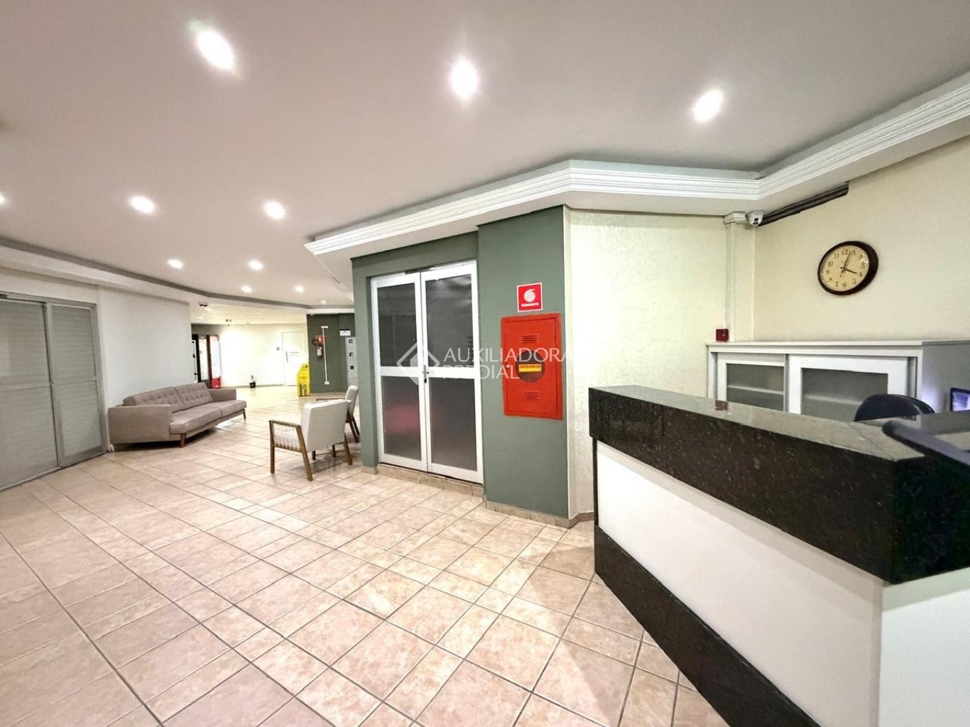 Apartamento com 2 quartos e 62m² à venda em Centro, Curitiba. (2 / 10)