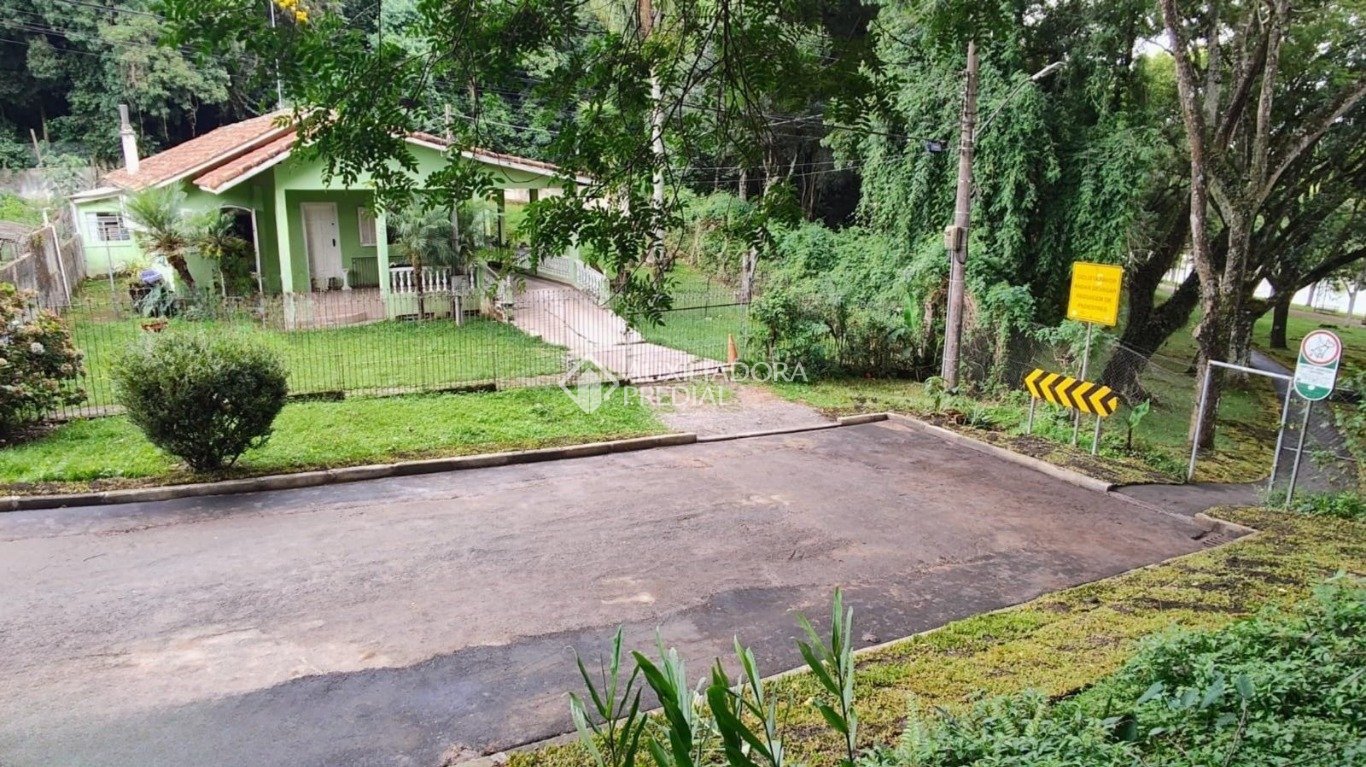 Casa com 5 quartos e 277m² à venda em São Lourenço, Curitiba. (2 / 3)