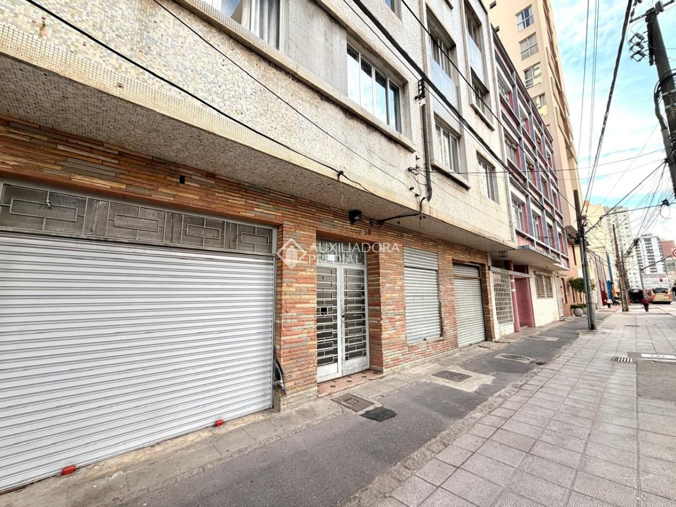 Apartamento com 2 quartos e 161m² à venda em Centro, Curitiba. (1 / 9)