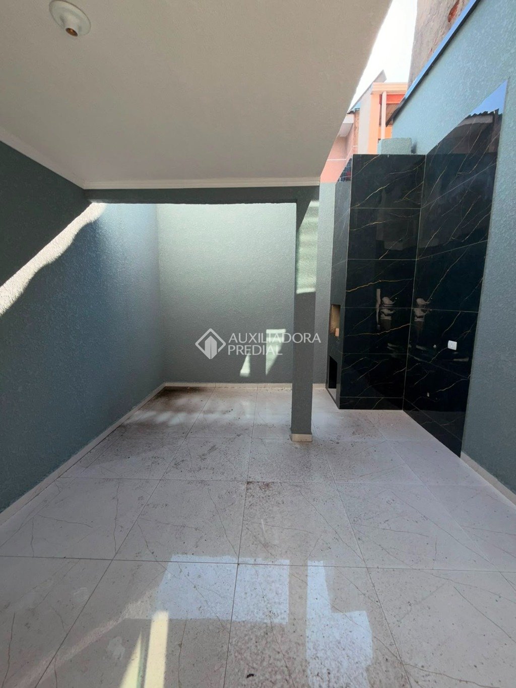Sobrado com 3 quartos e 82m² à venda em Tatuquara, Curitiba. (3 / 10)